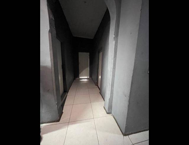 10 BEDROOM HOUSE FOR SALE IN KENSINGTON